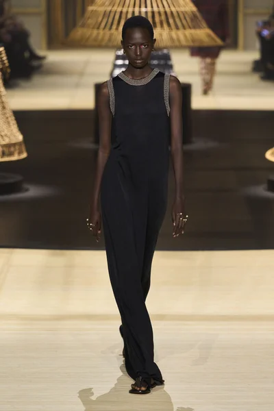 Look 64